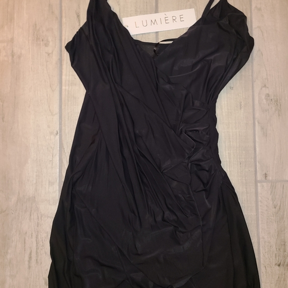 LUMIERE Black Dress - Picture 6 of 7